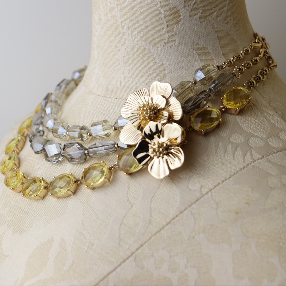 Yellow stone gold flower statement necklace